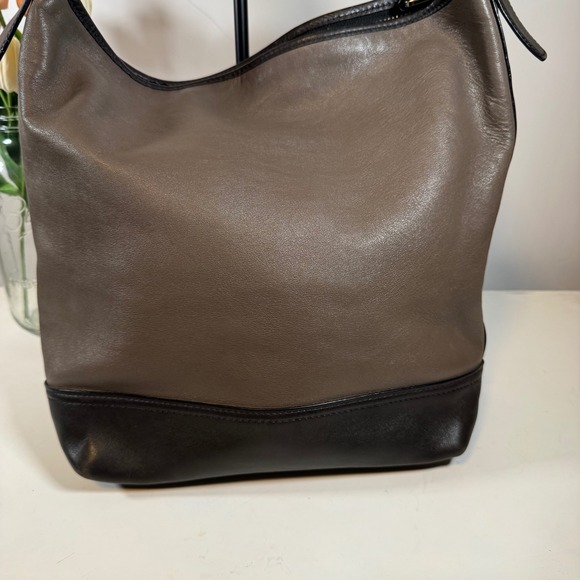 Coach Legacy Color Block Leather Hobo Shoulder Bag E1220-19979 - Picture 4 of 9